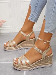 女士夏季新款经典厚底坡跟凉鞋，波西米亚白色交叉带露趾休闲厚底高跟度假凉鞋 - 金色 - 查看 3