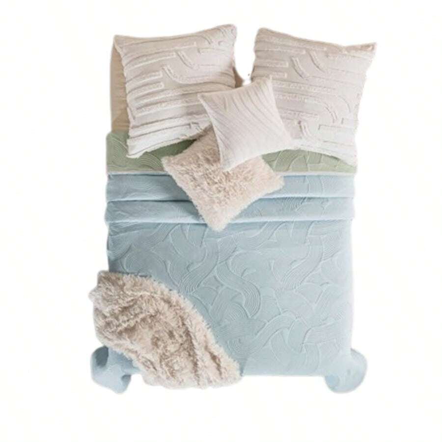 NOVO PLAIN LIGHTWEIGHT QUILT - Teal Blue - View 1