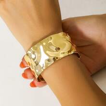 1pc Gold-Plated Geometric C-Shaped Smooth Bangle, Fashionable & Suitable For Women's Daily Wear - Yellow Gold - View 8