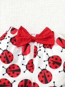 2pcs Girls' Summer Casual Outfit: Cap Sleeve Round Neck Puff Sleeve Ladybug T-Shirt With Bow Detail & Ladybug Printed Ruffle Shorts, Suitable For 4-7 Years Old