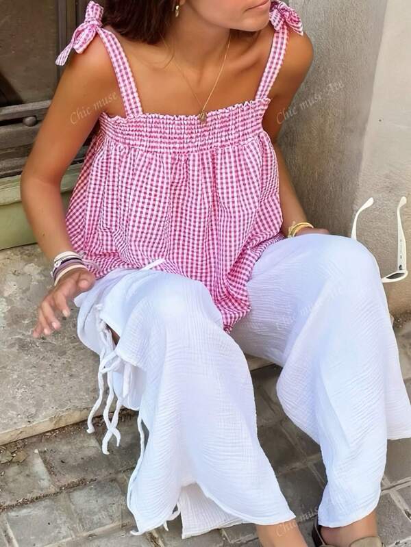 Top corto de color liso de cuadros estilo pícnic, versátil para salidas de verano
