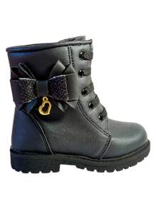 Coturno Infantil Preto com Laço e Pingente Conforto e Estilo para Todas as Ocasiões