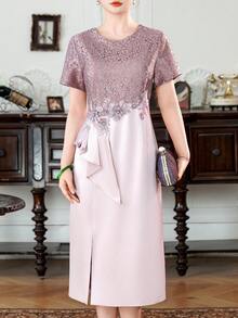 This Elegant And Luxurious Evening Gown Is Perfect For A Summer 2026 Mother's Wedding. The Round Neck, Short Sleeves, And Casual Style Exude Sophistication. Features Include Lace And Sequin Trim On Satin, A Slit At The Hem, And A Three-Dimensional Floral Design At The Waist. Ideal As A Gift For Mothers, This Fashionable And Stylish Dress Is Perfect For Weddings, Guest Receptions, Everyday Wear, Casual Occasions, Parties, Formal Events, Engagements, Ceremonies, Social Occasions, Birthday Parties, And Evening Banquets. - 淺紫色 - 查看 5