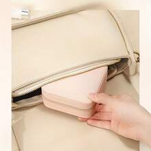 1 件便携式 PU 旅行珠宝收纳盒，配有弹性口袋、戒指架、可拆卸隔板，是送给女性的理想礼物 - 耳环、项链、手链收纳