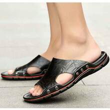 Men's Fashionable Casual Sandals Beach Slippers - Black - View 2