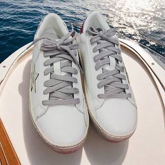 GONR أحذية كاجوال متنفسة مريحة خفيفة الوزن لكلا الجنسين، ذات نعل مفلطح بإرتفاع إضافي 2 سم، ومبطنة بمادة متنفسة للحد من رائحة القدم الناجمة عن التعرق. مع نجوم مرصعة بالترتر في تصميم رجعي. مقاسات كبيرة (يجب الطلب مقاس أكبر)