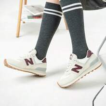 New Balance 女款 574 系列复古跑步鞋，低帮休闲运动鞋 WL574RCF - 米色 - 查看 3