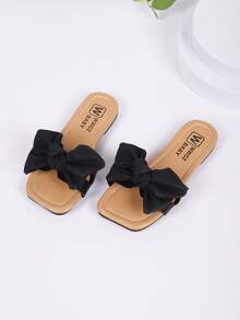 Chanclas de verano para niñas con diseño decorativo de lazo cuadrado, antideslizantes, elegantes y generosas, sandalias planas para playa y niños - Negro - Ver 3