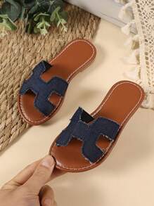 1 Pair Plus Size Toddler/Little Girls' Blue Denim Roman Sandals, Slip-On Round Toe Flat Non-Slip Casual Comfort Home Slippers, Suitable For 3-12 Years Old Boys & Girls, Spring/Summer New Arrival