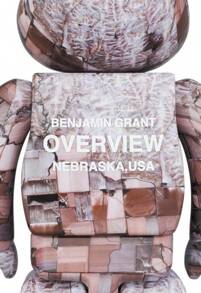 Medicom - Paquete de 2 figuras Bearbrick de Benjamin Grant Overview Nebraska al 100% y 400% [COLECCIONABLES]