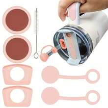 7 包可重复使用硅胶防漏吸管塞，包含 2 个防尘吸管盖、2 个方形防漏塞和 2 个圆形防溢塞、1 个吸管清洁刷