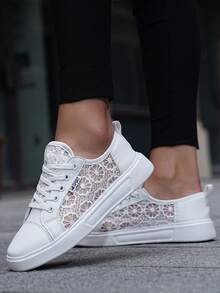 Damskie buty sportowe na co dzień, oddychające, lekkie i wygodne, płaskie buty sportowe MD, białe trampki w stylu Campus