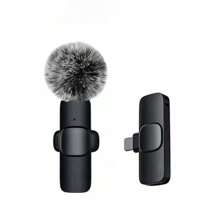Microphone sans fil à pince noir, compatible avec , Android, microphone sans fil professionnel à pince, plug and play, mini microphone pour le jeu, l'enregistrement vidéo, les interviews, le vlogging compatible avec les téléphones et Android pour les vacances d'été, l'enregistrement audio/vidéo, les interviews, le jeu et la diffusion en direct