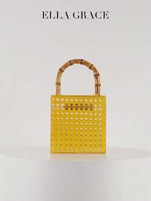 亮黄色手提包，采用丙烯酸制成，带有空心几何图案。其手柄设计模仿竹节，增添了自然和复古的氛围。正面的金属扣增强了整体精致感。非常适合搭配春夏季休闲或度假风格的服装，以及派对场合。 - 黃色 - 查看 7