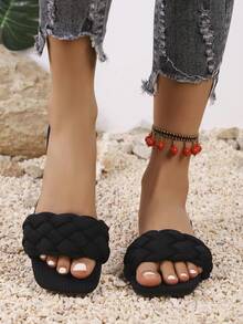 女士平底凉鞋，红色编织单带设计，金属搭扣，优雅度假风，舒适室内休闲一脚蹬 - 黑色 - 查看 4