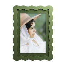 1pc Colorful Wave Photo Frame, Creative Shape Picture Frame, For Home Decor, For Friends & Family Portraits, Perfect Mother's Day Gifts - Multiple Sizes/Colors Available