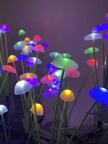 六头太阳能水母蘑菇灯，带智能光传感器和自动调光功能 - 创意户外装饰，适用于草坪、露台、花园、小径和圣诞派对