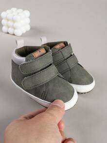 1 Pair High-Top PU Solid Color Hook And Loop Flat Design Casual Cute Sports Shoes For Toddler Boys, Suitable For Spring & Autumn