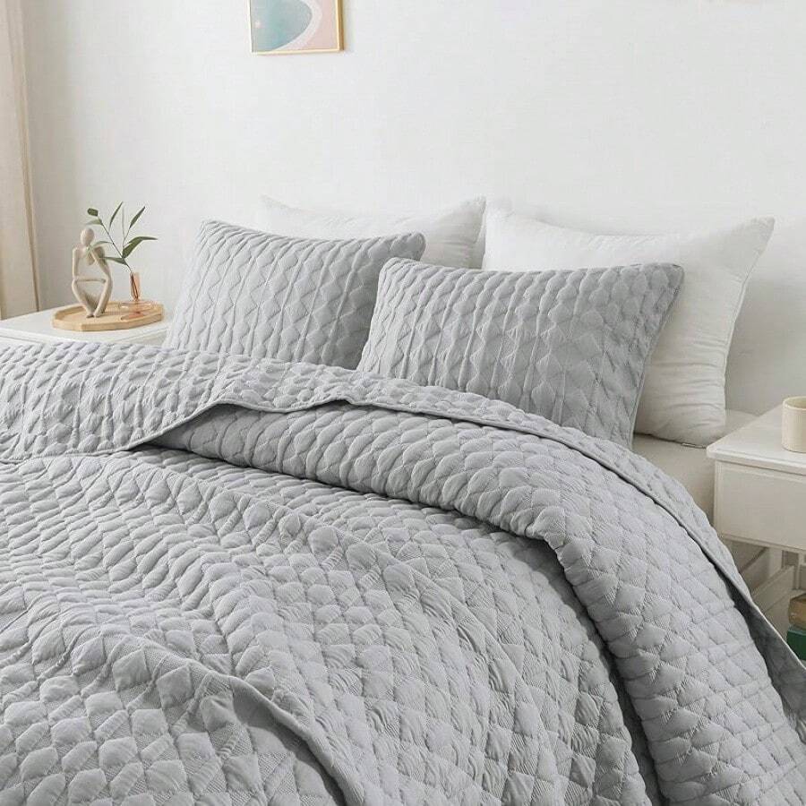 Blue Quilt King Size Bedding Sets With 2 Pillow Shams, Lightweight Soft Bedspread Coverlet, Quilted Blanket Thin Comforter Bed Cover All Season, 3 Pieces, 104x90 Inches, All - Season Bedding - 灰色 - 查看 1