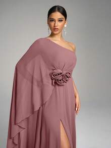 SUPGIR 1 pièce Robe de soirée longue en mousseline de soie avec décor floral asymétrique au cou et à la taille, ourlet fendu. Robe de demoiselle d'honneur - Couleur prune pourpre - Voir 4