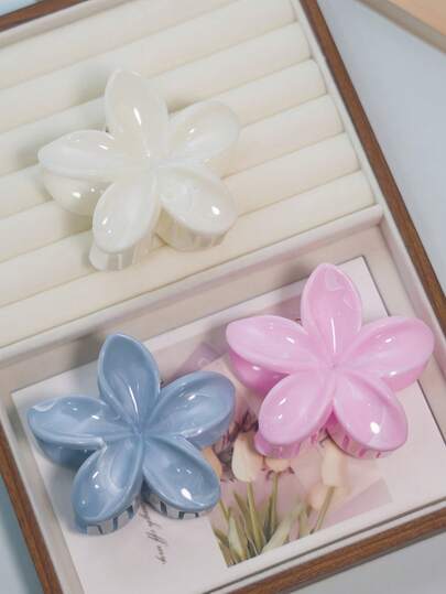 3个/1个装 女士8厘米/3.15英寸粉色、白色、蓝色花朵造型塑料发夹，可爱大号，轻巧时尚，百搭优雅，简约风格，纯色发饰，适合日常、休闲、派对、通勤、旅行、扎马尾、盘发、洗脸、化妆、搭配服装等场合，是女士发饰、美发工具、美容配件、卷发发饰、秋季、旅行、美发工具、女士配饰、发饰、秋季、发饰、女士发饰、旅行、发饰、女士发饰、美发工具、发饰、发饰、礼品、旅行、女士礼物、发饰、圣诞礼物
