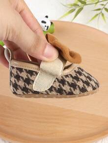 1 Pair Girls Houndstooth Bow Hook And Loop Design Flat Princess Shoes, Suitable For Babies Toddlers 0-1 Years Old, For Spring Autumn - Apricot - View 6