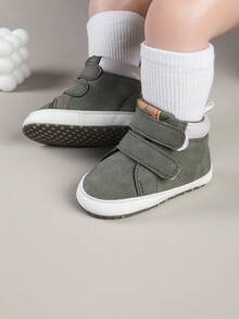 1 Pair High-Top PU Solid Color Hook And Loop Flat Design Casual Cute Sports Shoes For Toddler Boys, Suitable For Spring & Autumn