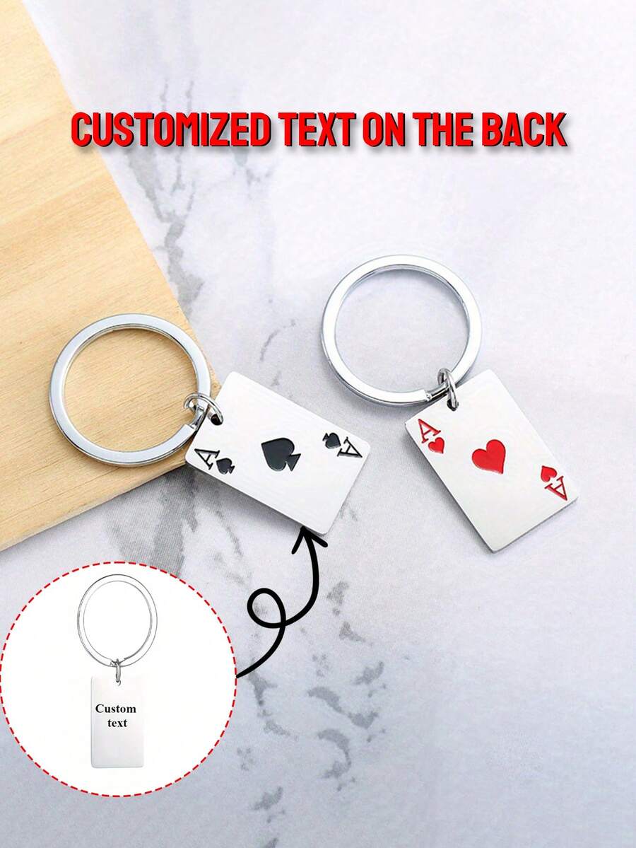 1 pieza, llavero personalizado de póker de acero inoxidable con texto personalizable en la parte trasera, con diseños clásicos de las cartas de póker As de picas y As de corazones, lleno de diversión genial y juguetona - Multicolor - Ver 1