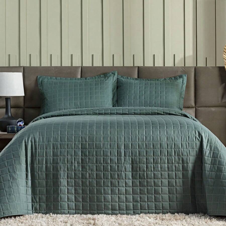 Premium 300 Thread Count 3-Piece Bedspread With Pillowcase - Dark Green - View 1