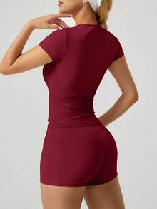 Women's Fashion Round Neck Short Sleeve T-Shirt And Side Pocket Christmas Sports Shorts Set Summer - 紅色 - 查看 5