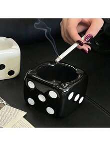 1 件陶瓷骰子烟灰缸，适合家庭和户外使用，精美香烟烟灰缸，汽车，桌面便携式烟灰收集器