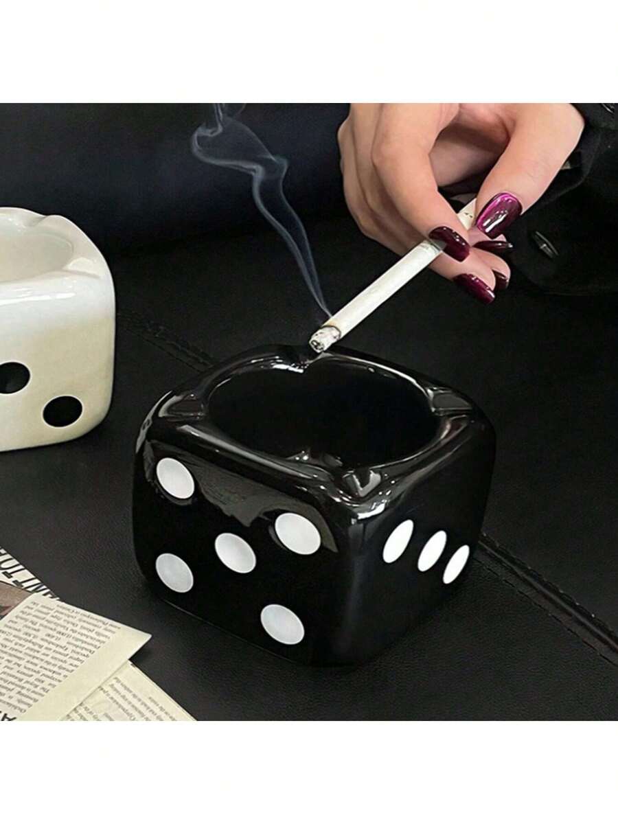 1 件陶瓷骰子烟灰缸，适合家庭和户外使用，精美香烟烟灰缸，汽车，桌面便携式烟灰收集器