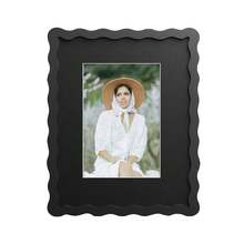 1pc Colorful Wave Photo Frame, Creative Shape Picture Frame, For Home Decor, For Friends & Family Portraits, Perfect Mother's Day Gifts - Multiple Sizes/Colors Available