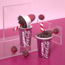 LIP SMACKER 可口可乐合作润唇膏，7.4g LIPSMACKER，含维生素 E 保湿，樱桃可乐味，有色唇彩，趣味星期五唇妆，装饰礼物