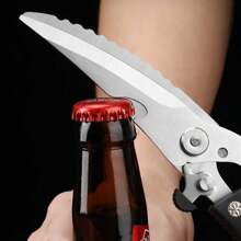 Home-Use Japanese SK5 Kitchen Scissors, Made Of Black Titanium Stainless Steel, Multi-Functional, Suitable For Cutting Chicken Bones And Fish, Imported Scissors.