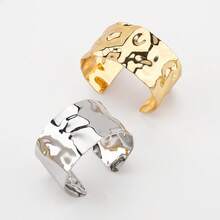 1pc Gold-Plated Geometric C-Shaped Smooth Bangle, Fashionable & Suitable For Women's Daily Wear - Yellow Gold - View 6