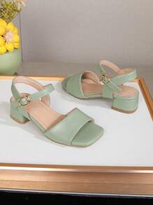 Girls' Fashionable Elegant And Comfortable Low-Heeled Sandals, Crystal Shiny Upper With Moon Decoration Buckle For Weddings And Dress Occasions