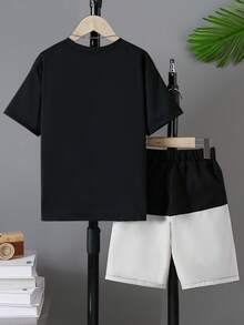 2pcs/Set Tween Boy Casual Contrast Color Pocket Short Sleeve T-Shirt & Cargo Shorts Outfit, Spring/Summer - Black and White - View 2