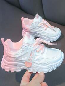 1 双女孩可爱时尚渐变色 PU 设计休闲运动鞋，适合日常穿着、上学、运动、所有季节 - 彩色 - 查看 3