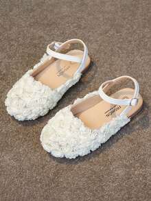 1 para dziewczęcych modnych, uroczych, kwiatowych, dekoracyjnych butów dla księżniczek, odpornych na zużycie, antypoślizgowych, płaskich butów, odpowiednich do codziennego noszenia latem i zajęć na świeżym powietrzu - Beżowy - Zobacz 6