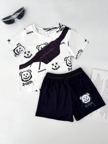 2 pièces Ensemble d'été pour jeunes garçons : sac à bandoulière personnalisé incliné et Top imprimé numériquement, pantalon imprimé de lettres, convient pour le décontracté, les sports, l'extérieur, le streetwear