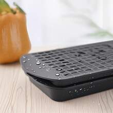 一体式，9.45 英寸黑色 160 格硅胶冰格。单格冷冻，快速制冰。柔软且易于释放，耐高温。非常适合家庭和派对制冰。 - 黑色 - 查看 8