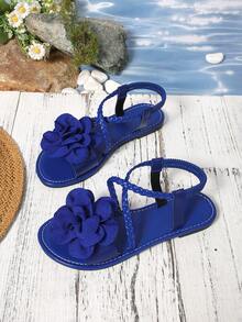 2025 Neue Mode bequeme Damen Sommer Lässig Retro Stil Strandseite einfarbig weicher Boden gewebte Kreuzriemen Floral Dekor Slip-On atmungsaktive geruchshemmende Zehenstegsandalen, vielseitige Urlaubsreise Große Größen Flache Pantoffeln, perfektes Valentinstags Geschenk - Königsblau - Übersicht 4