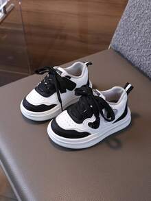 1 Paar PU-Material Einfarbige Sandalen, schnelltrocknend & atmungsaktiv, modisch vielseitig, handgefertigt, bequemer Riemen, geeignet für Jungen, Mädchen, Kinder, für Strand, Wassersport, Innen-/Außenbereich, Frühling/Sommer - Schwarz und Weiss - Übersicht 3