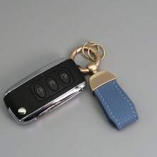 1pc Customized Text PU Leather Distinctive French Couple Keychain, Fits All Vehicles, Gold-Plated Hardware, Fashion Accessory, Cute Keyring
