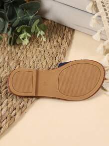 1 Pair Plus Size Toddler/Little Girls' Blue Denim Roman Sandals, Slip-On Round Toe Flat Non-Slip Casual Comfort Home Slippers, Suitable For 3-12 Years Old Boys & Girls, Spring/Summer New Arrival