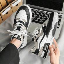 1 Pair Men's Casual Waterproof Lace-Up Letter Print PU Low-Top Outdoor Sports Skateboard Shoes