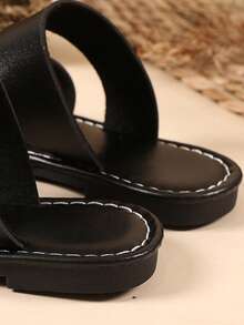 1 Pair Black Plus Size Toddler/Little Girls' Flat Sandals, Solid Color PU Patchwork Toe Strap Design, Round Toe Non-Slip Lightweight Fashionable Cute Roman Home Slippers, Suitable For 3-15 Years Old Boys/Girls Daily, Party, Casual, Travel, Spring/Summer 2025 (This Style Runs Small, Suggest Ordering One Size Up) - Black - View 10