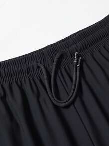 Schnelltrocknende Damen Capri Hose mit Reißverschlusstaschen, bequeme und atmungsaktive Sporthose