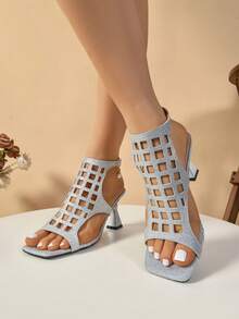 Sandalias de tacón alto perforadas de estilo francés minimalista para mujeres, tacones gruesos, versátiles para uso casual, de fiesta y de banquete en verano - Plateado - Ver 1